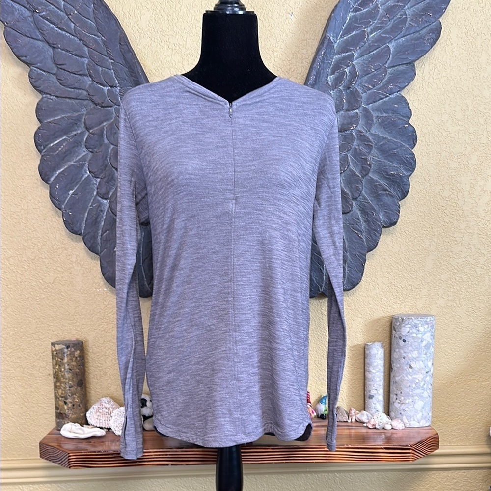 Lululemon Gray Long Sleeve Women's Top/Thin Sweater